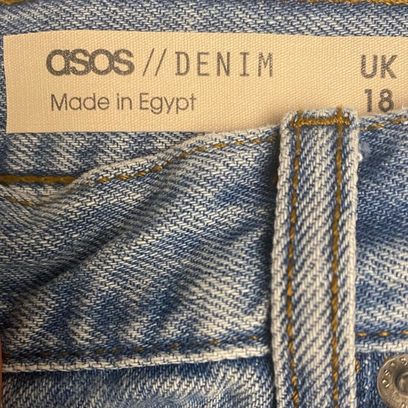 NWOT: ASOS Size 14 Distressed Denim Shorts - Picture 5 of 10